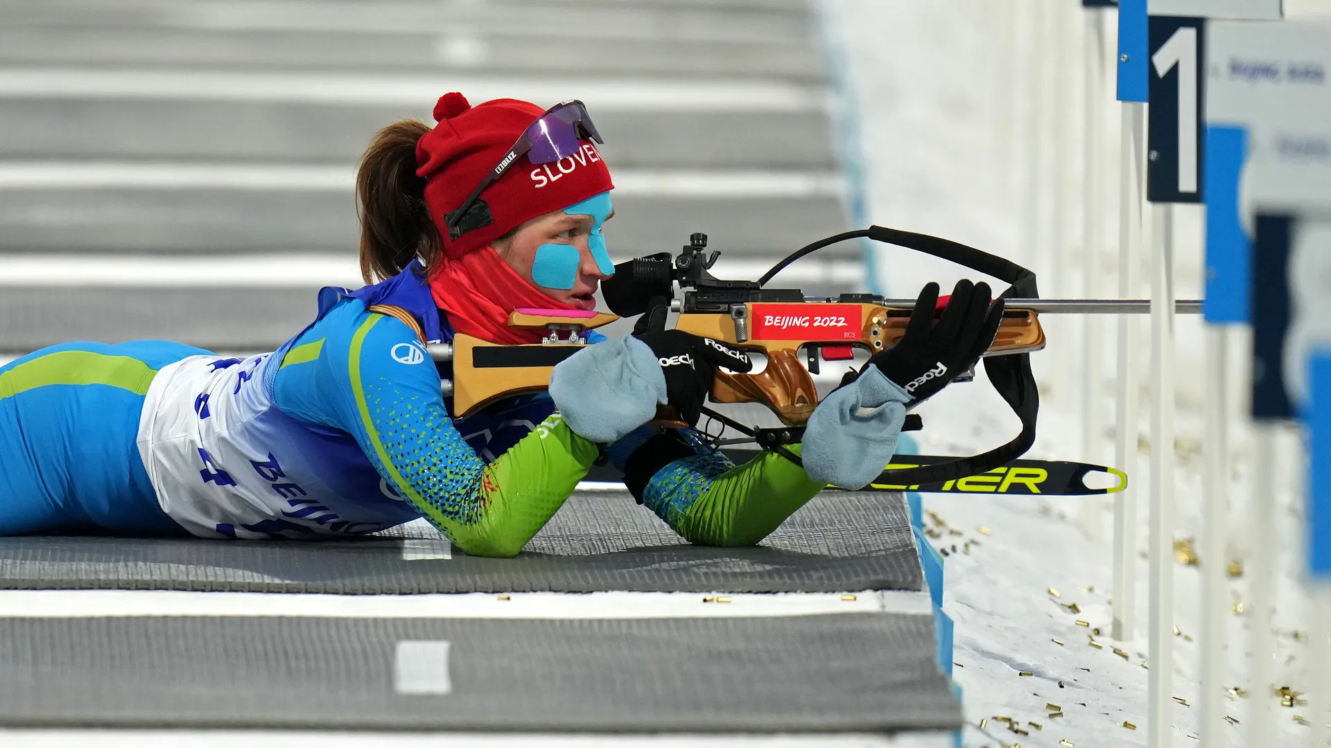 Slovenska tekmovalka v biatlonu na olimpijskih igrah v Pekingu 2022