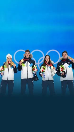 Mešana skakalna ekipa Slovenije – Urša Bogataj, Nika Križnar, Peter Prevc in Timi Zajc – v disciplini mešana ekipna tekma na normalni skakalnici v smučarskih skokih